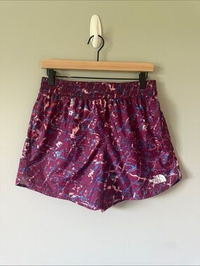 The North Face Women’s Running Shorts - M